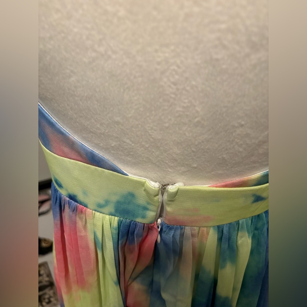 Fashion Nova  After The Storm Maxi Dress NWT Medium - Picture 9 of 12